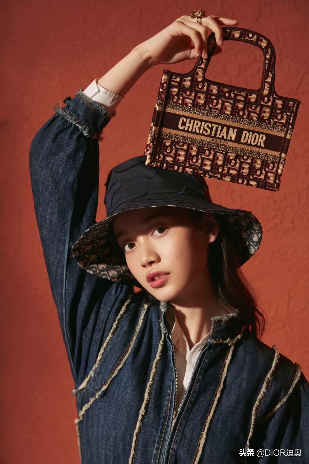 dior迪奥全新bobby手袋经典优雅,迪奥Dior新款手袋