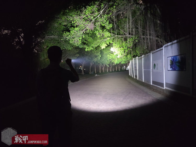 机械双模，性能强悍—菲尼克斯TK11TAC手电上手体验