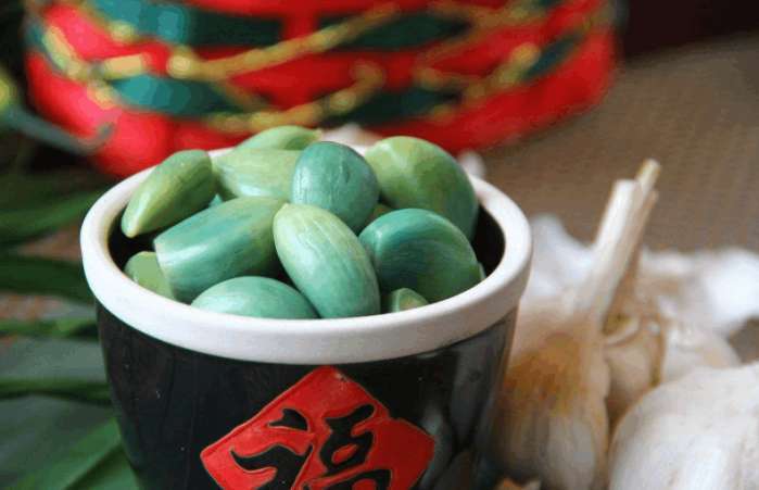 北方吃大蒜正确吃法,北方人爱吃大蒜的原因