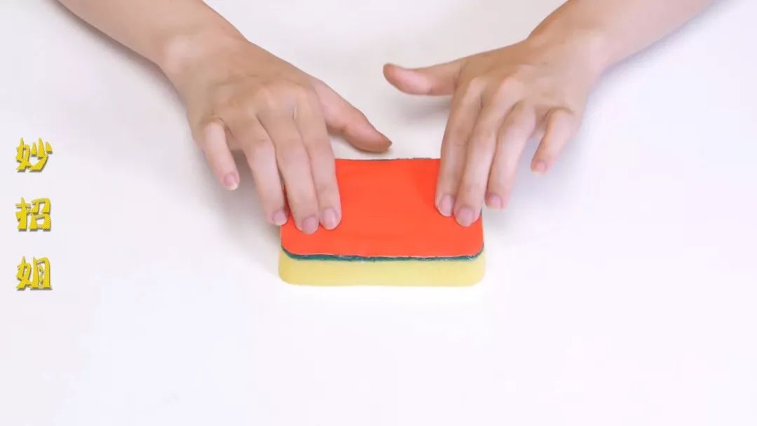 橡胶手套坏了别扔还有这些妙用,橡胶手套破了可以用火补吗