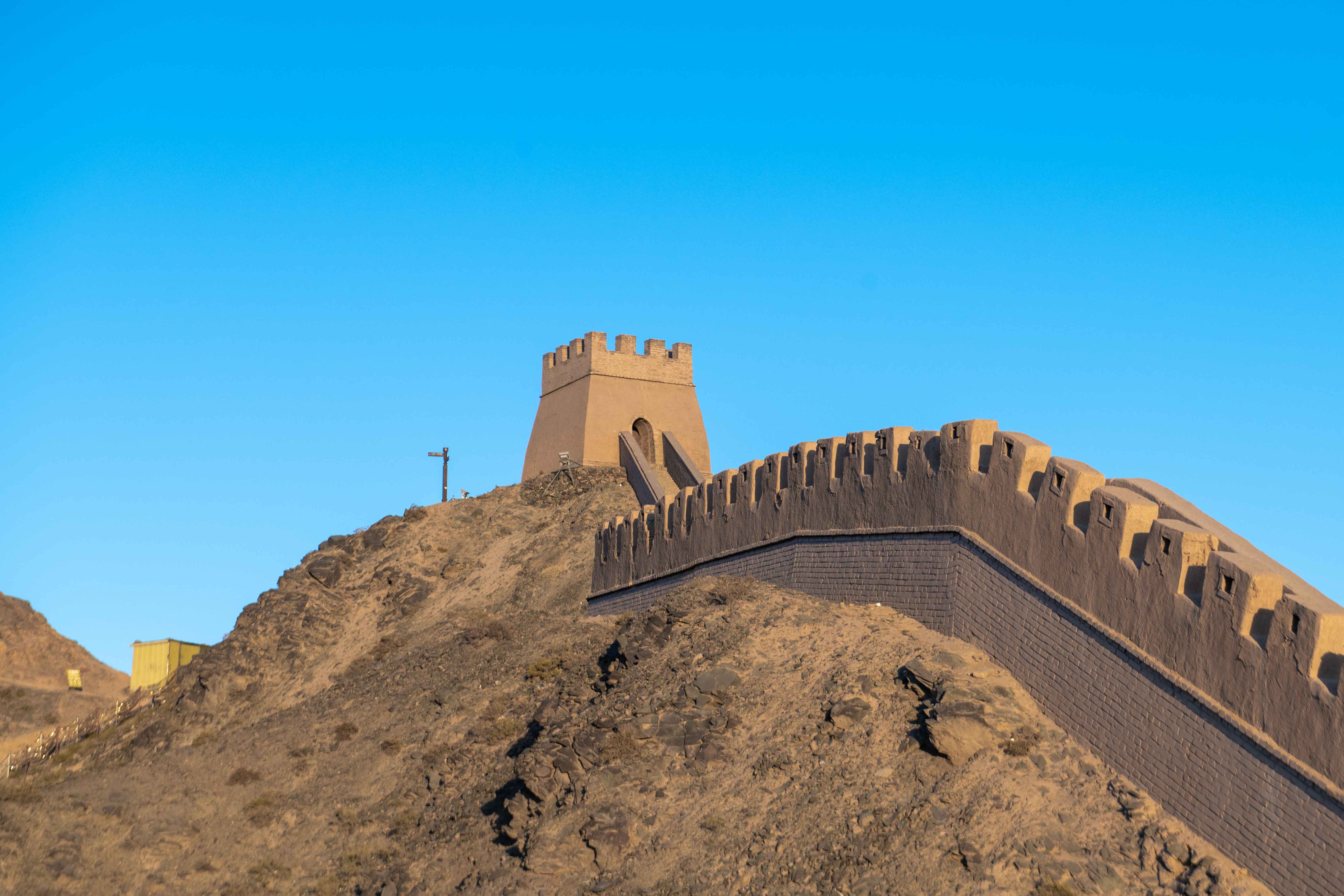 中国最难爬的悬崖,攀登最难爬的长城图