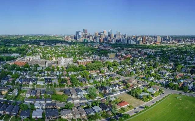 埃德蒙顿vs卡尔加里,阿省卡尔加里