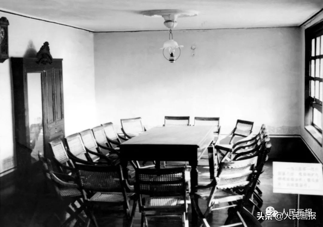 美术经典里的百年党史展,百年党史中的美术经典