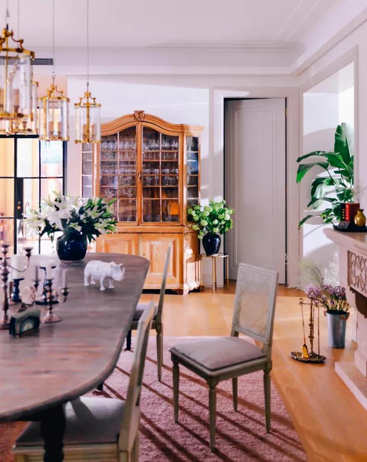 消失6年后,张静初单身生活首曝光!独居大House,与满屋破烂作伴