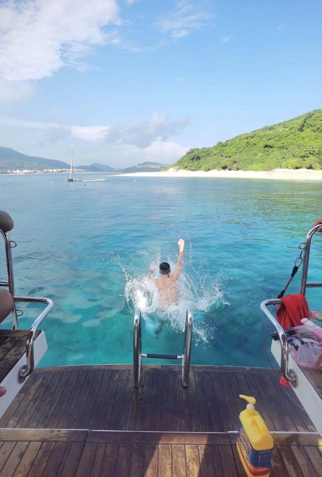 一年一轮回，百万欠款再创业又入坑？