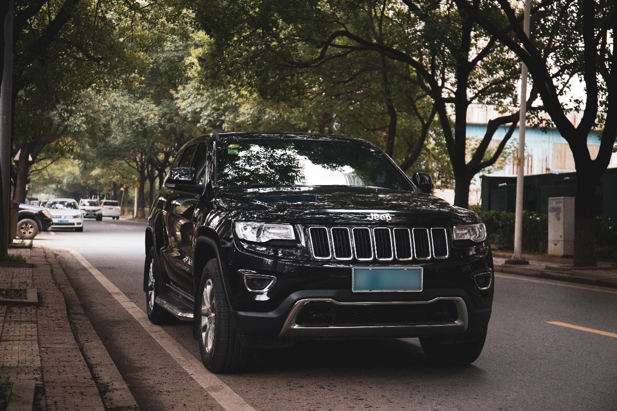 享受被围观的待遇！咱大切才是真男人座驾！