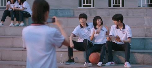 谭松韵卑微求爱完整视频,谭松韵卑微求爱视频