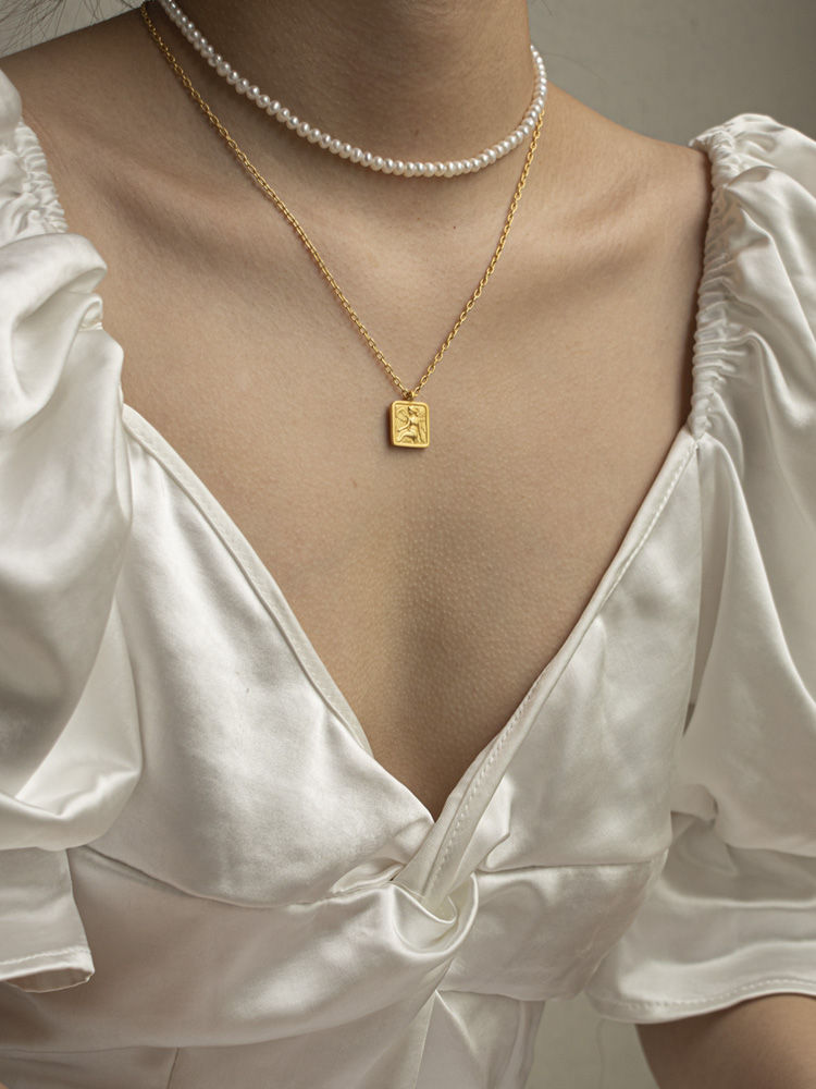 粗金项链怎么叠戴,麻花金项链怎么戴好看