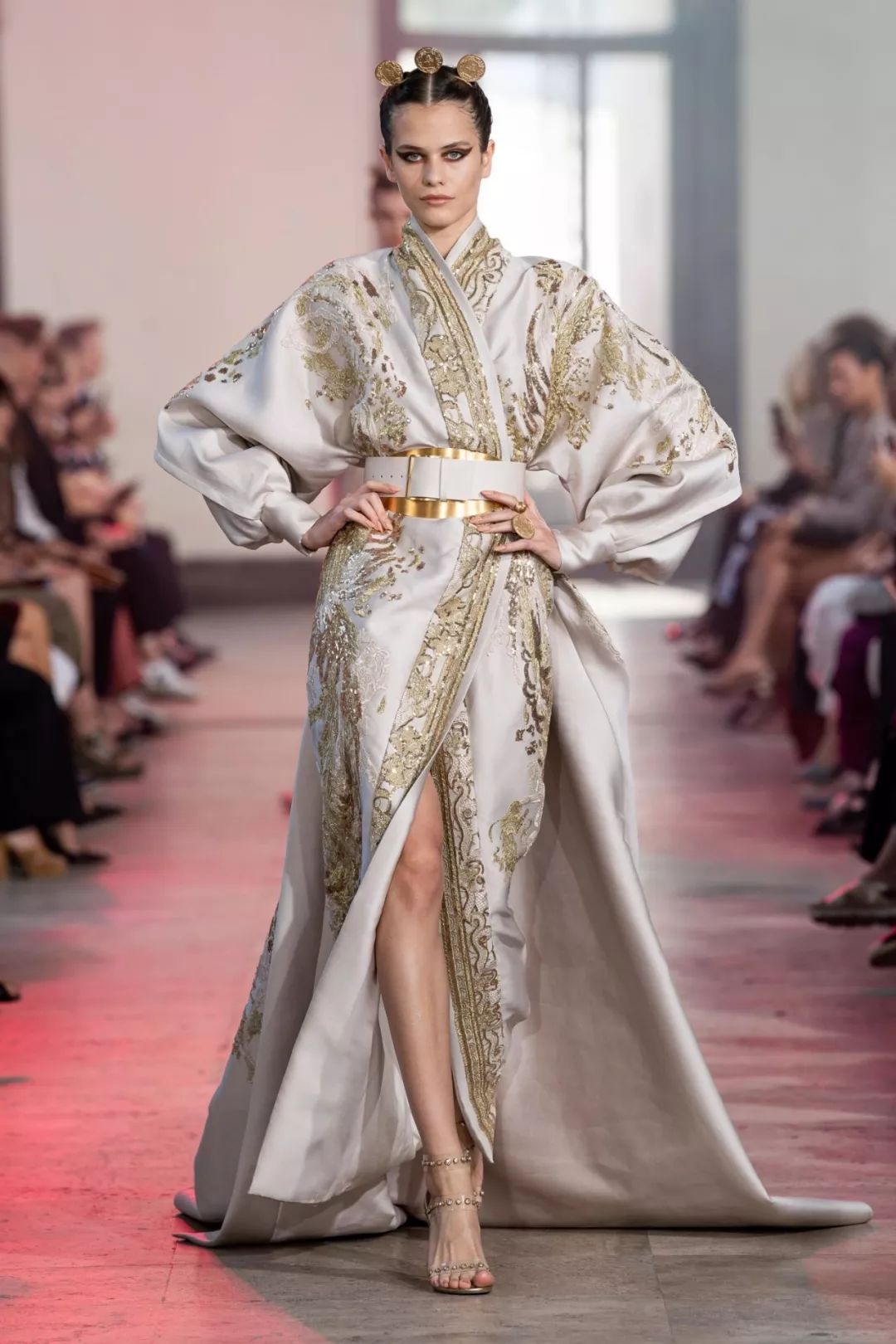 高定eliesaab刘亦菲,eliesaab高定仙女裙