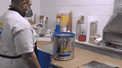 电影里用啤酒瓶“爆头”,是真的玻璃瓶吗?