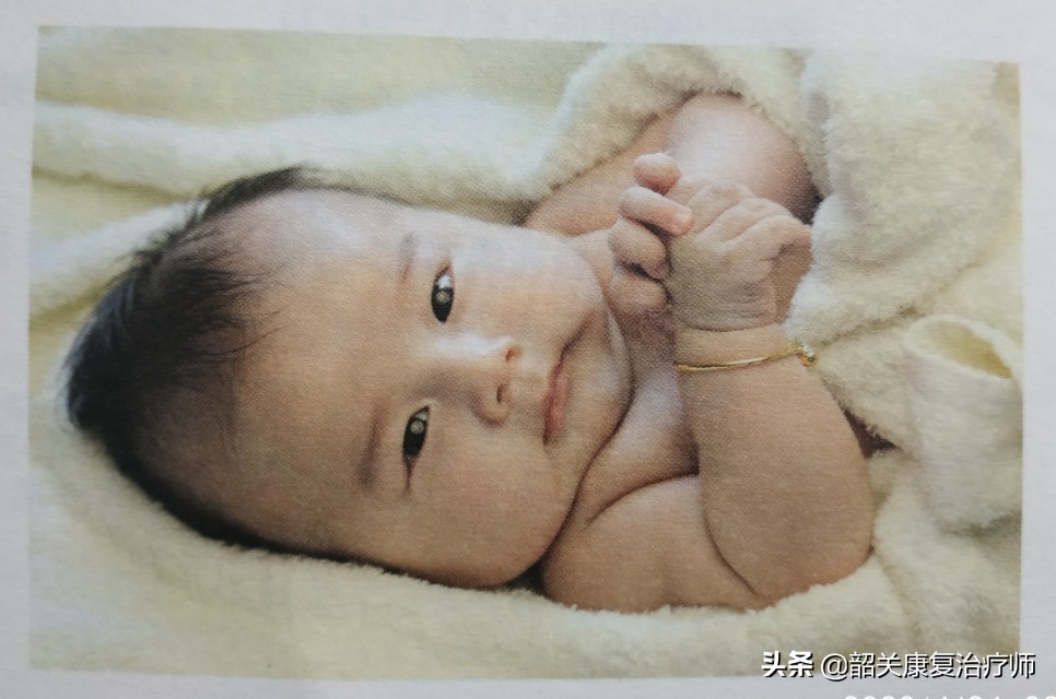 婴幼儿出生后的第1周有什么表现呢?快来看看吧~