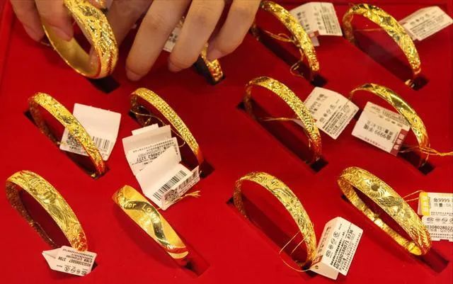 珠宝业绩喜报,珠宝上市公司财报解读