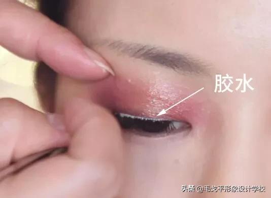 眼妆怎么画眉毛不显精致,眼妆初学者画眉教程