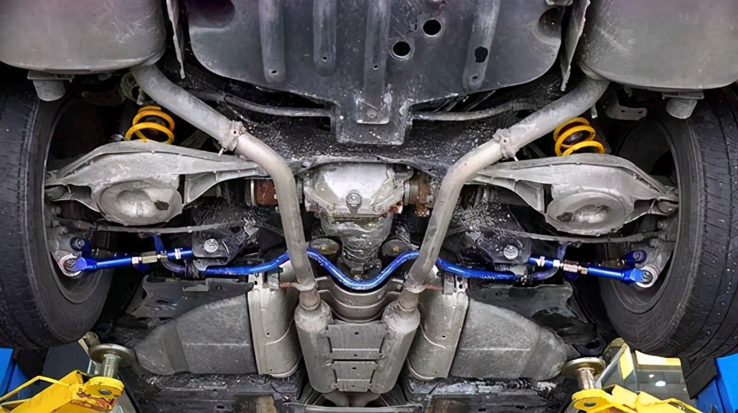 小车加装平衡杆有什么利弊,汽车加装平衡杆违法吗