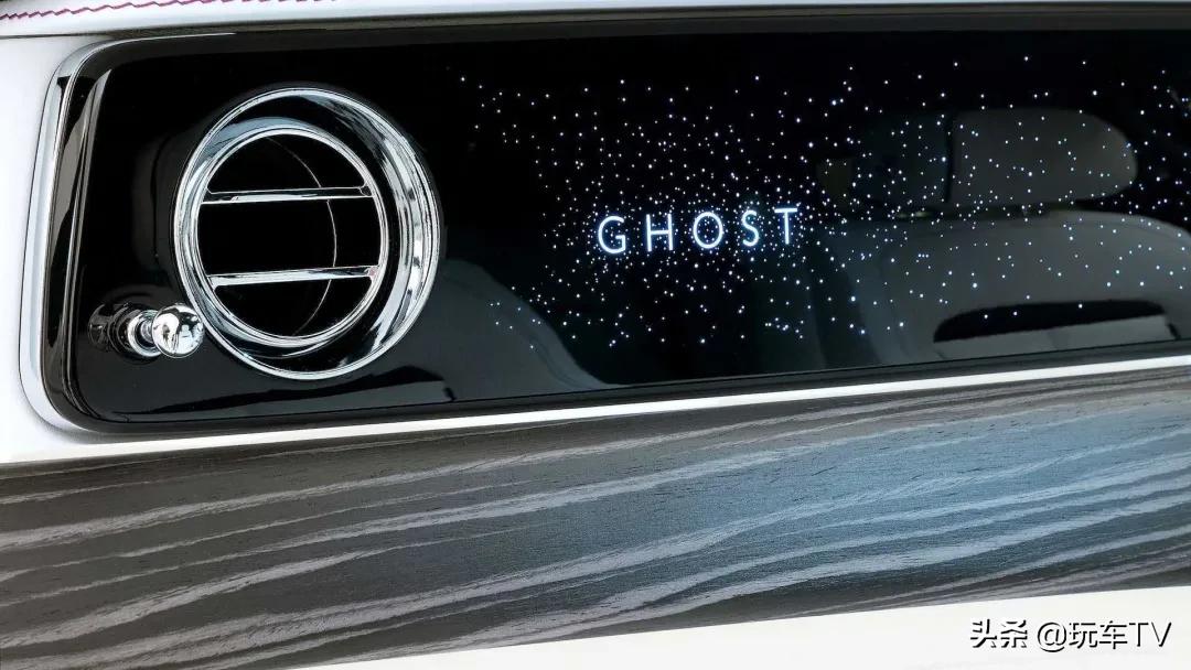 科技爆棚和极致简约奔驰和劳斯莱斯在想啥?