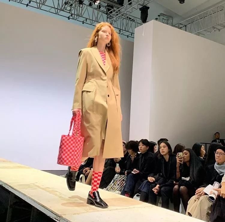 伦敦时装周都有哪些,巴黎时装周和东京时装周