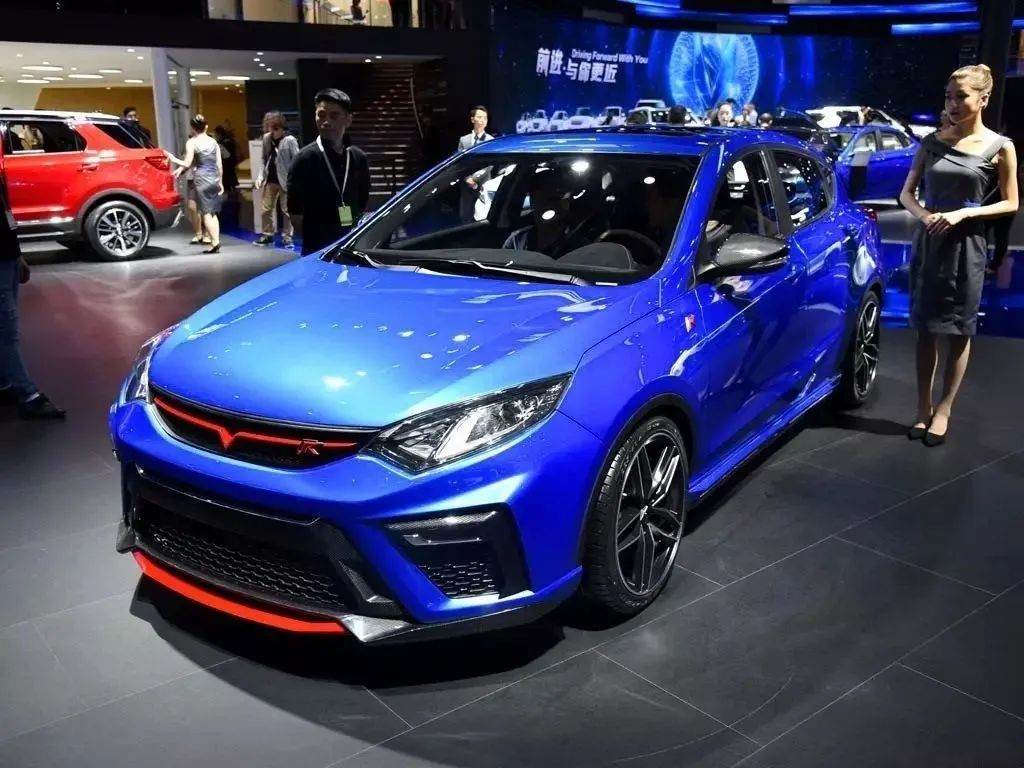 最新车评英菲尼迪q50,英菲尼迪q50后驱车