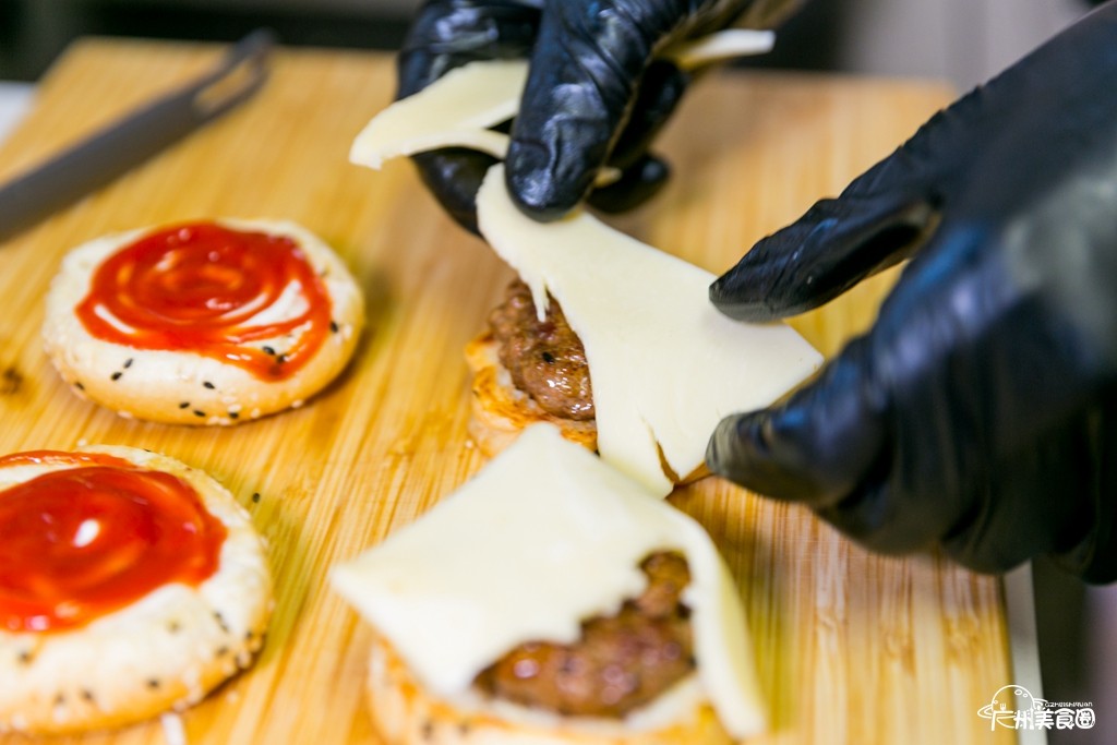 娣疯姹夊牎,澶栧浗mini姹夊牎