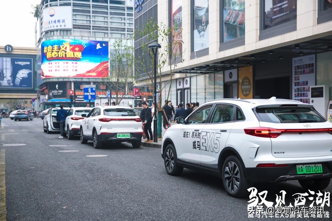 内饰汽车豪华,内饰豪华性价比