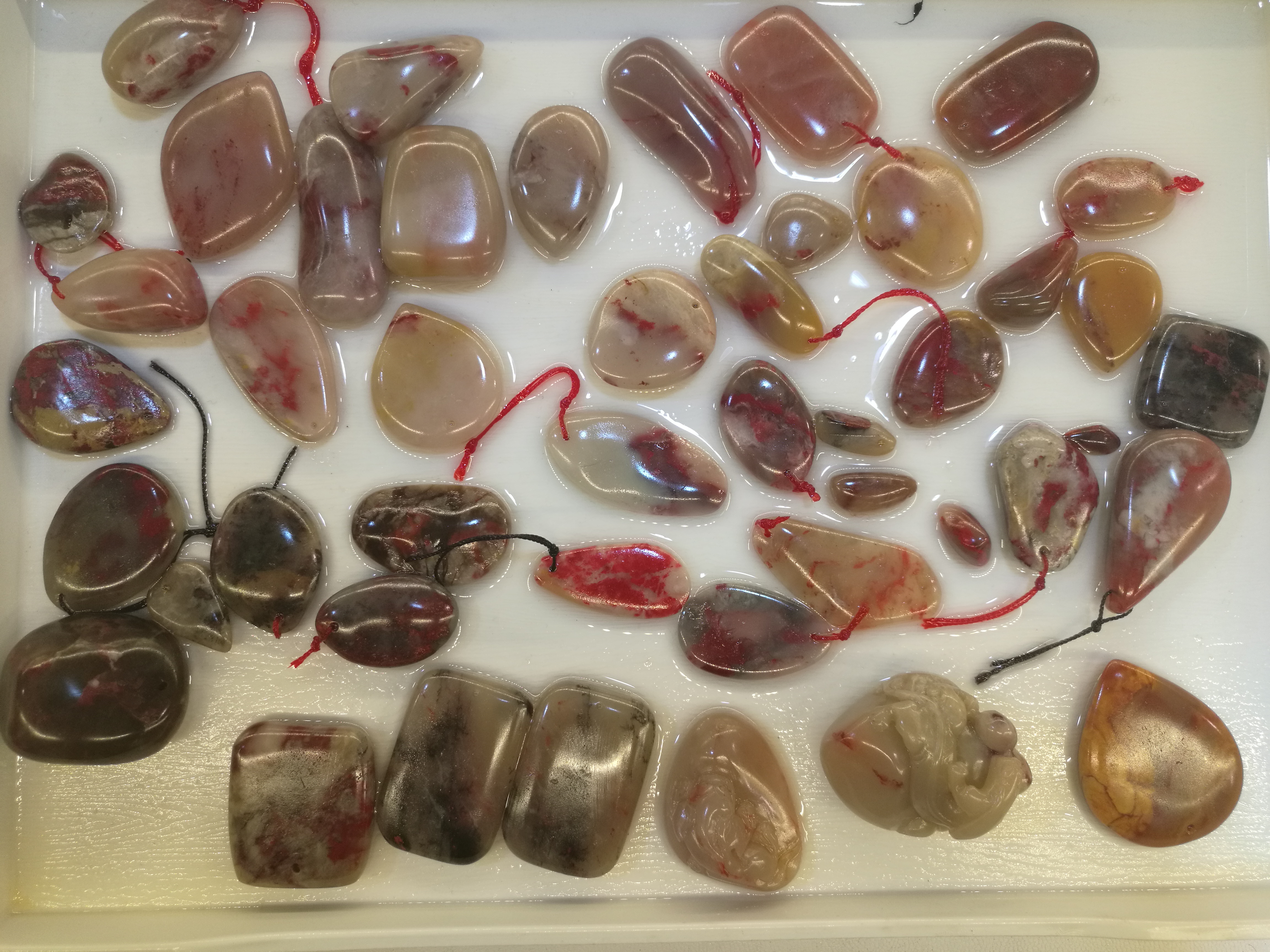 奇葩问妖魔的鸡血石