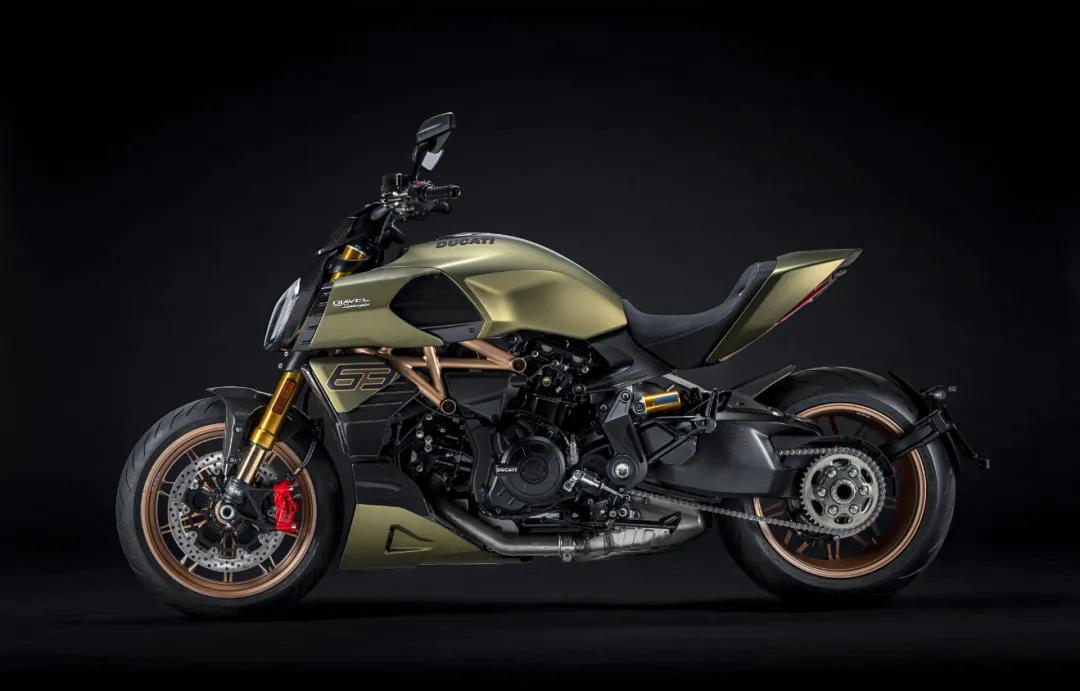 杜卡迪大魔鬼兰博基尼联名多少钱,杜卡迪兰博基尼联名大魔鬼最新款