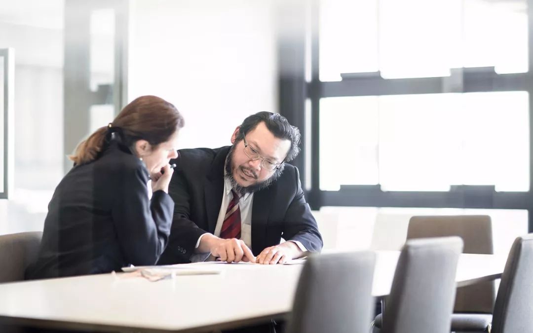 简约大气的企业宣传册／画册设计精选