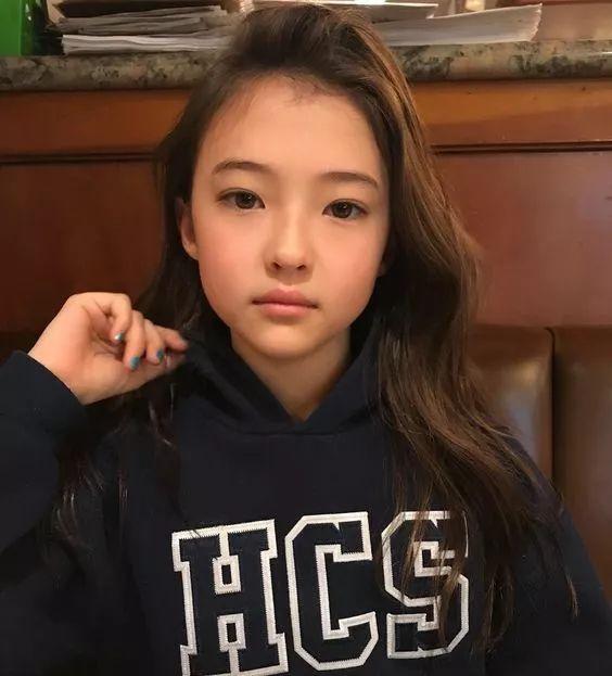 blackpink领奖看ellagross跳舞,blackpink小师妹唱歌