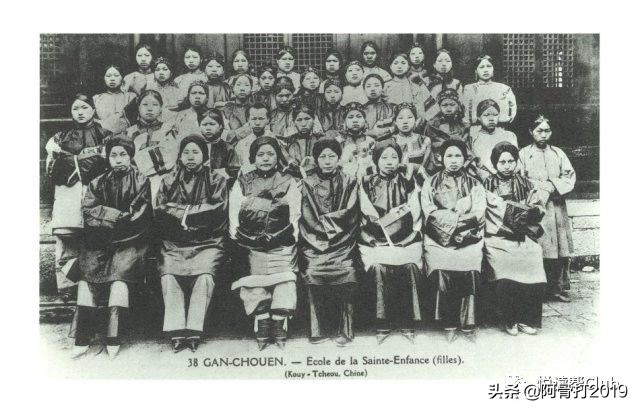 镇宁关寨的白骨塔,贵州安顺镇宁官寨白骨塔