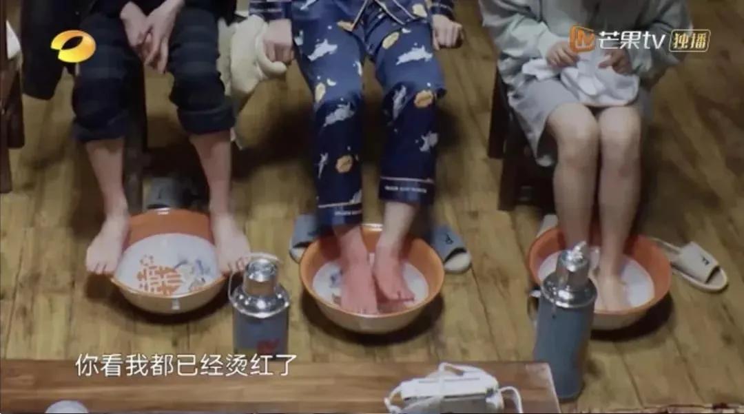 便携式泡脚盆自动加热按摩,恒温足浴泡脚盆