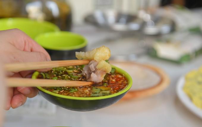 在三亚吃正宗的椰子鸡，不妨试试这两家（海南海岸行者旅行社）