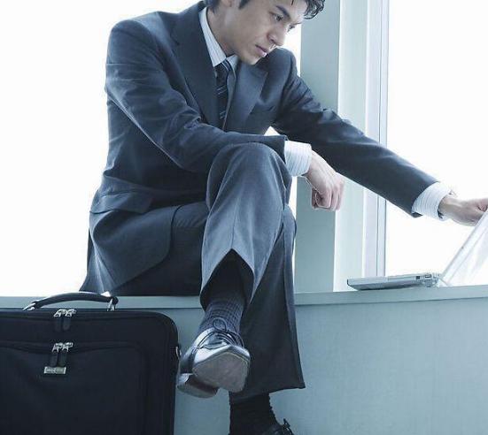 为什么说股市有风险投资需谨慎,股市有风险投资需谨慎英语