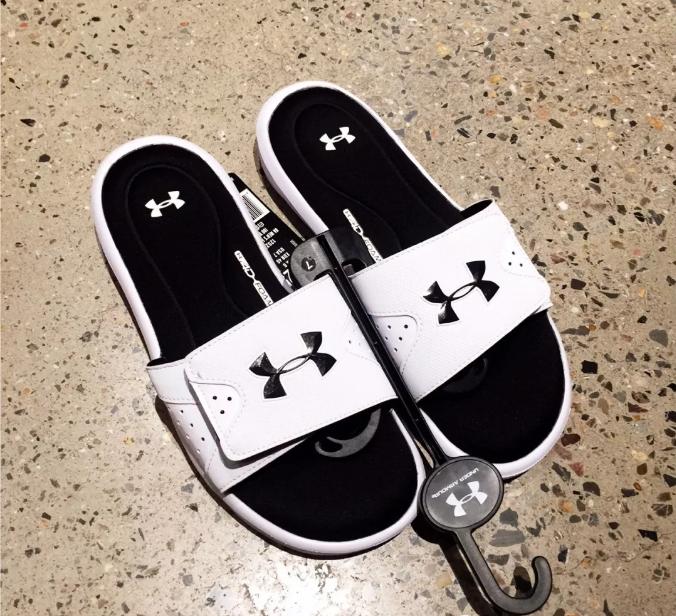 美国NIKE、UA和中国MC拖鞋对比：测评后发现我在交智商税