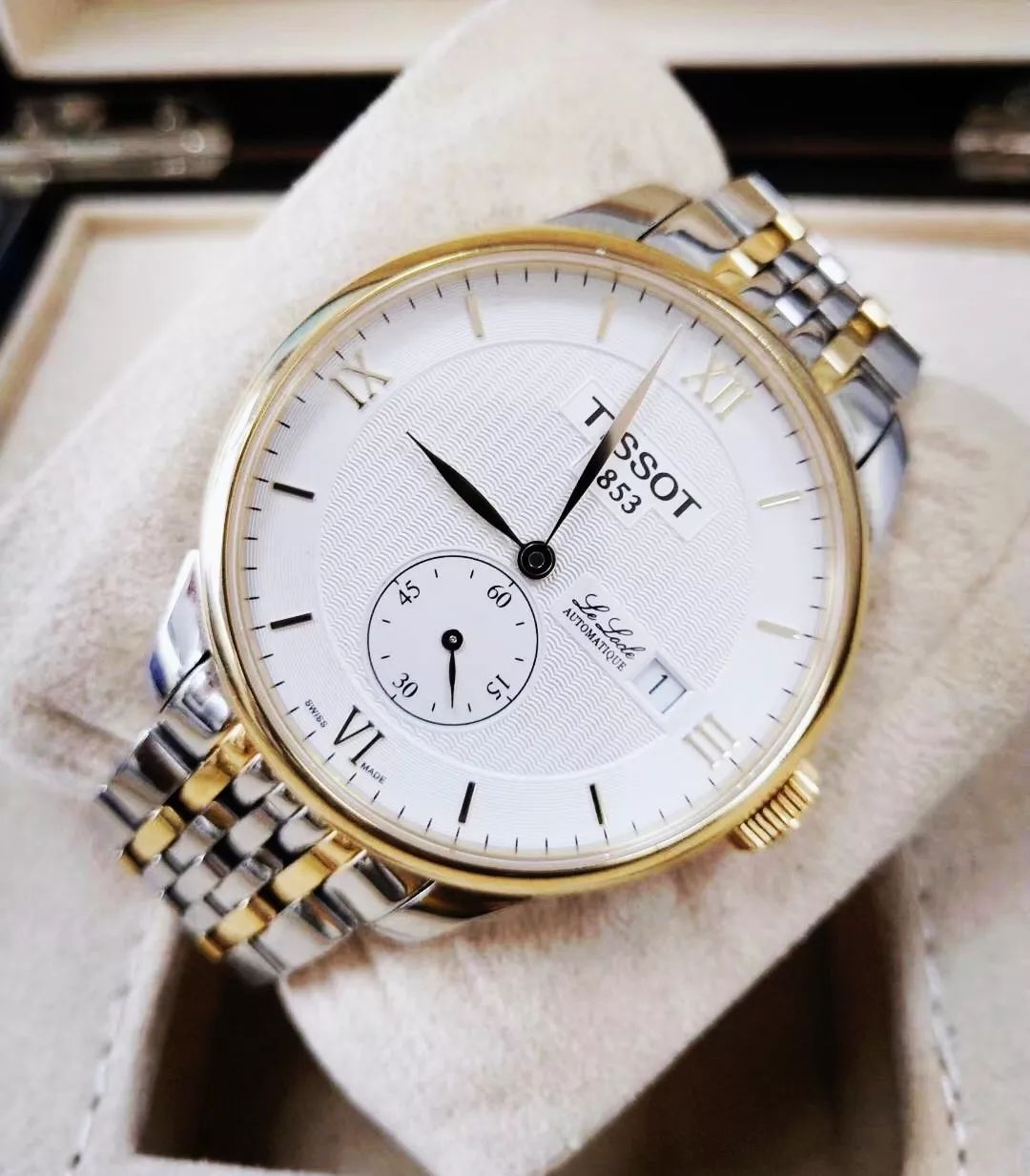 天梭力洛克小三针发布时间,天梭力洛克三针手表如何调节