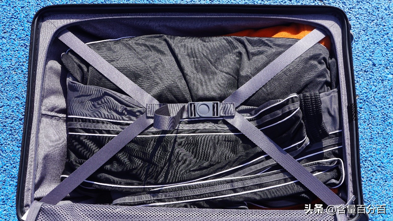 地平线行李箱与小米行李箱对比,地平线8号行李箱和90分行李箱