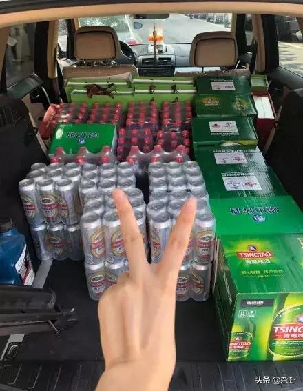 青岛本地人怎么喝青岛啤酒,青岛西海岸青岛啤酒