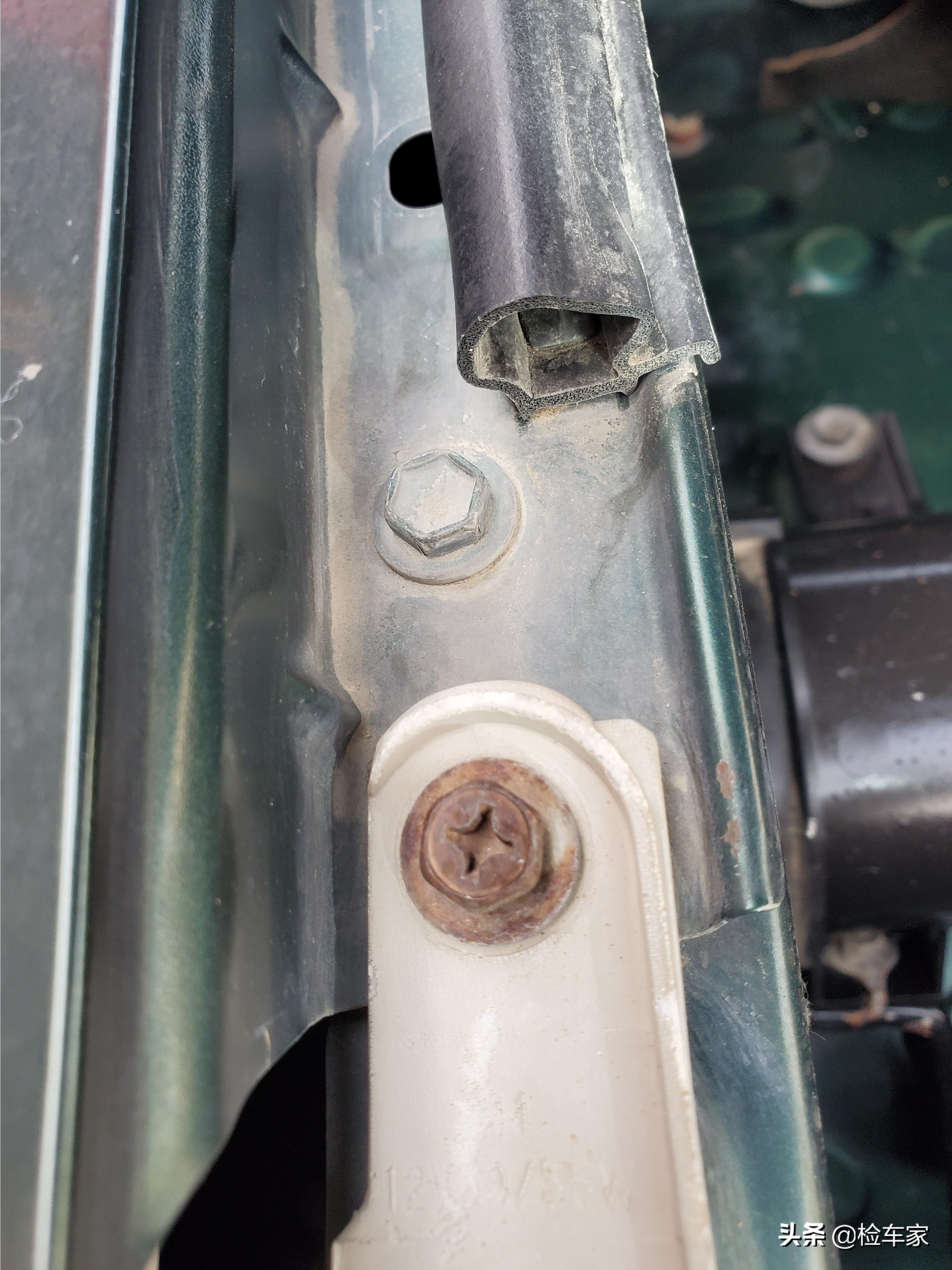 16年丰田霸道怎么看车况,05年丰田霸道4000车况可靠吗