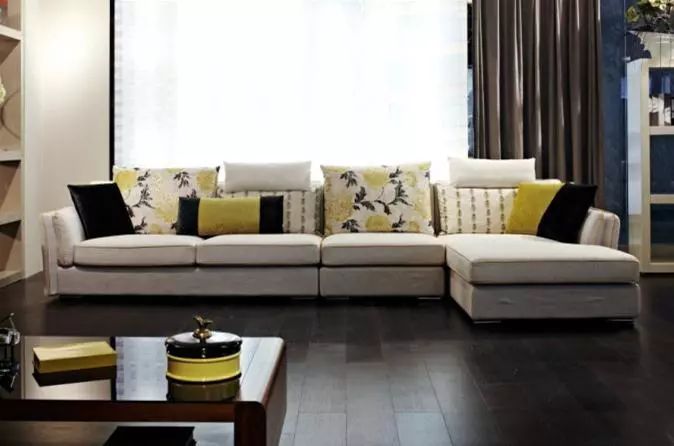 布艺沙发难打理4招帮你轻松解决,布艺沙发和皮沙发哪个好打理