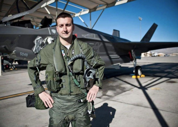 空军飞行员是最危险的工作吗,空军职业病