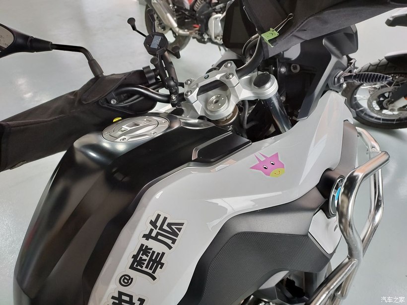 6千块租宝马F750SG跑滇藏;这一路下来尽是奇人轶事