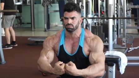 活动肩膀时骨头咔咔响这是怎么了,肩膀关节咔咔响怎么回事怎么解决