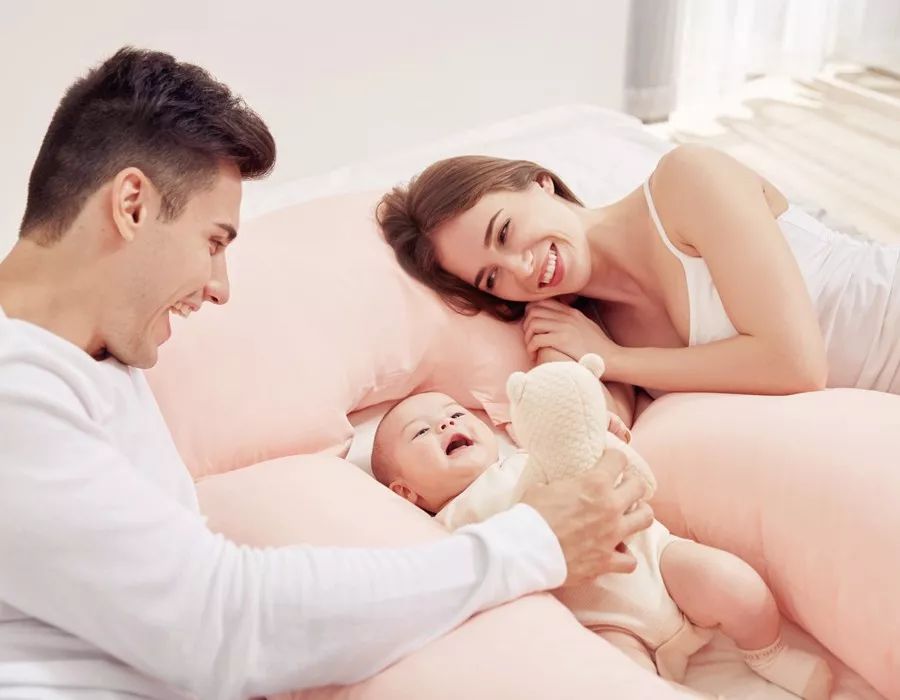 拿下孕妇枕5连冠背后,这个3胎孕妈用了20年圆梦|新匠人学院