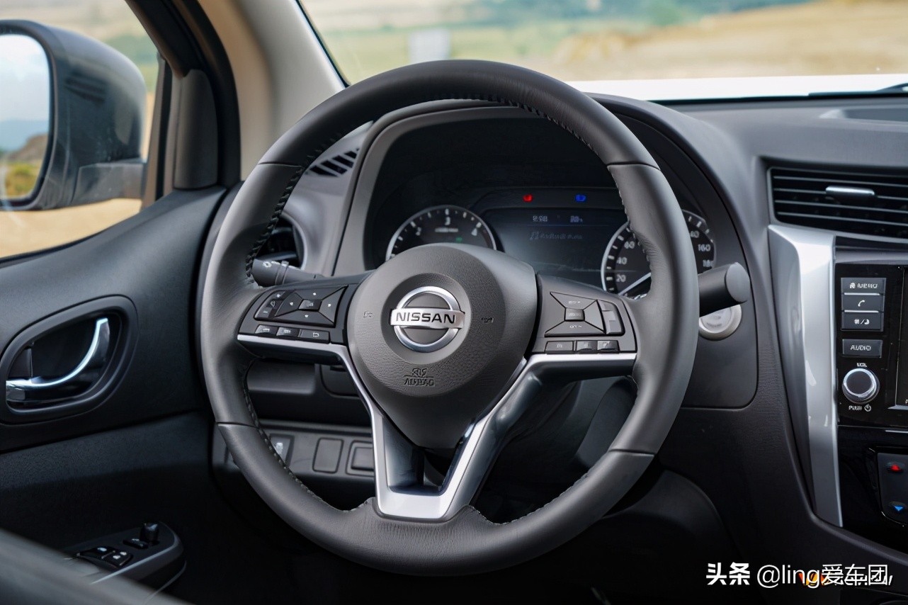 2021款日产纳瓦拉越野测试,2021日产纳瓦拉navara