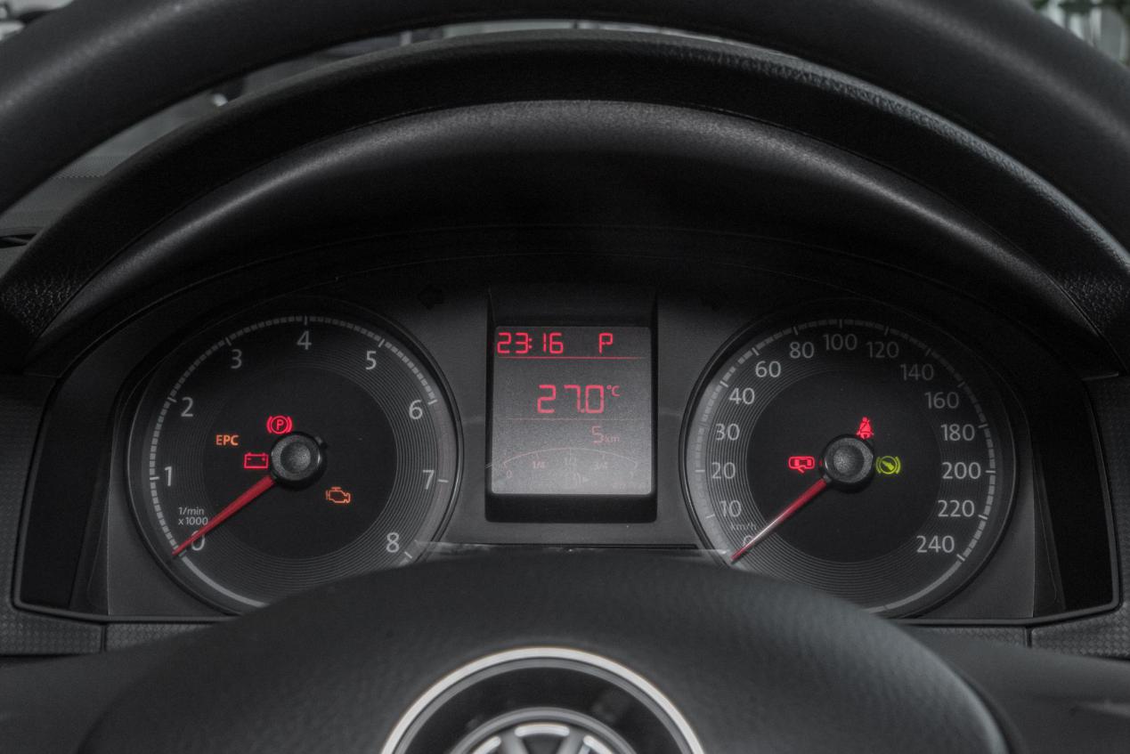 驾校的桑塔纳是哪款,桑塔纳真的皮实耐用吗