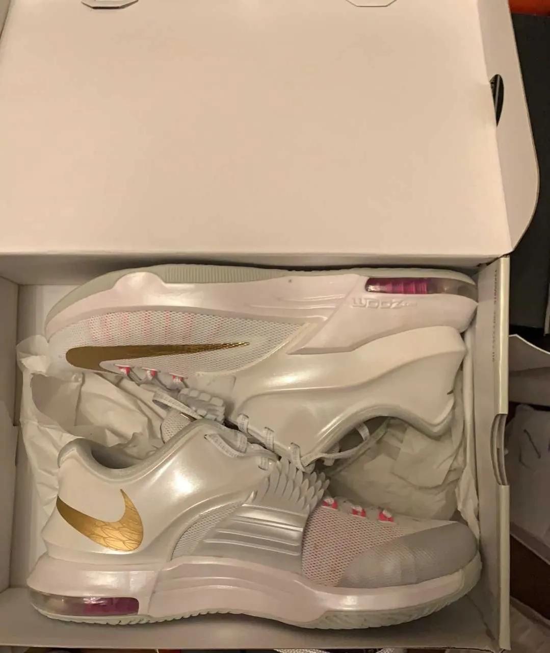 吹水鸭先知|羡慕有个玩鞋的姐姐,因为她会送适合的鞋给我