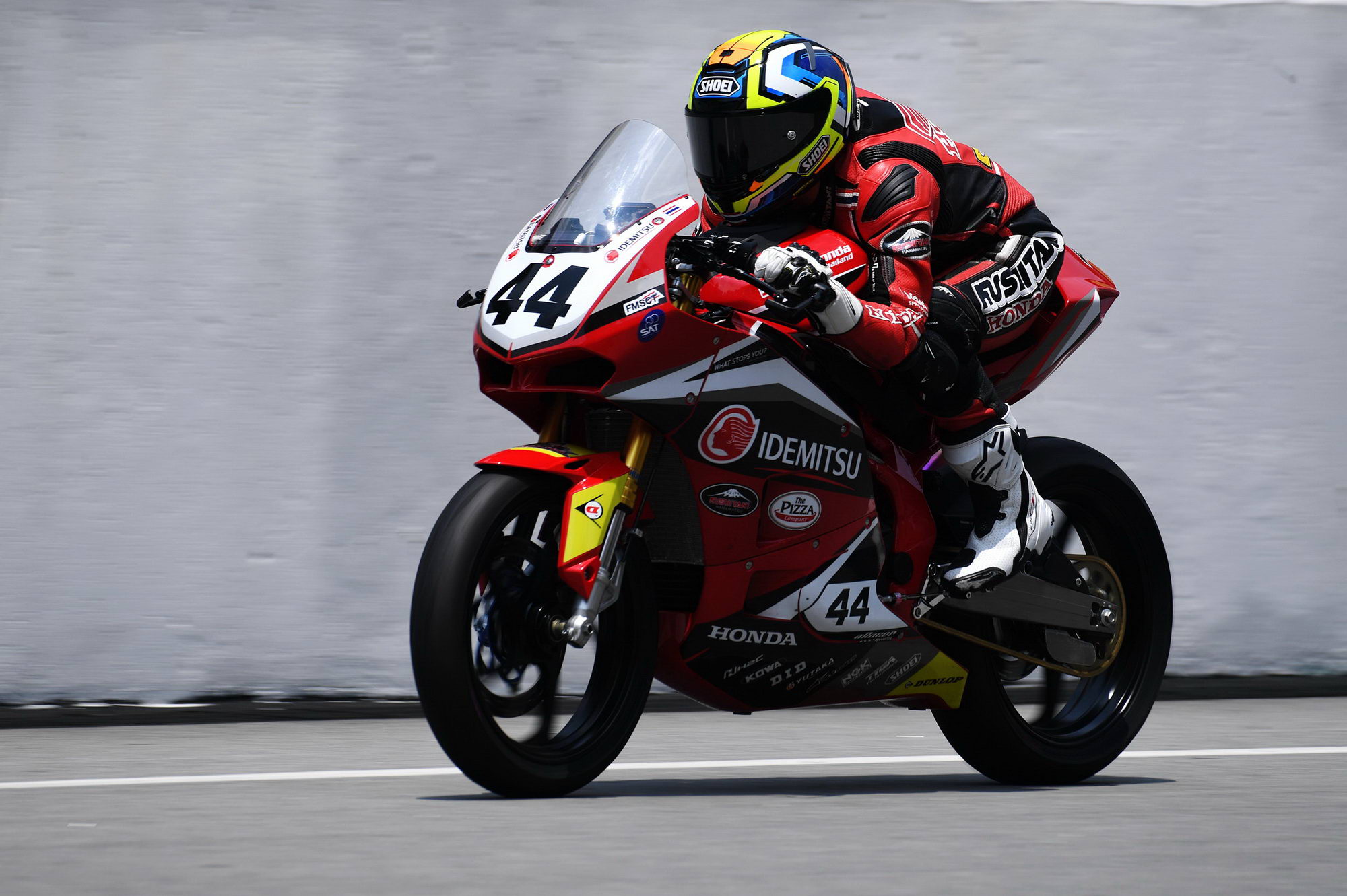 honda新一代cbr1000rr赛车亮相,本田cbr250rr中国上市