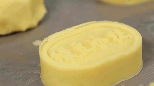 第③家!正版「鲍师傅」又双叒来了!龙华开启“排断腿”模式