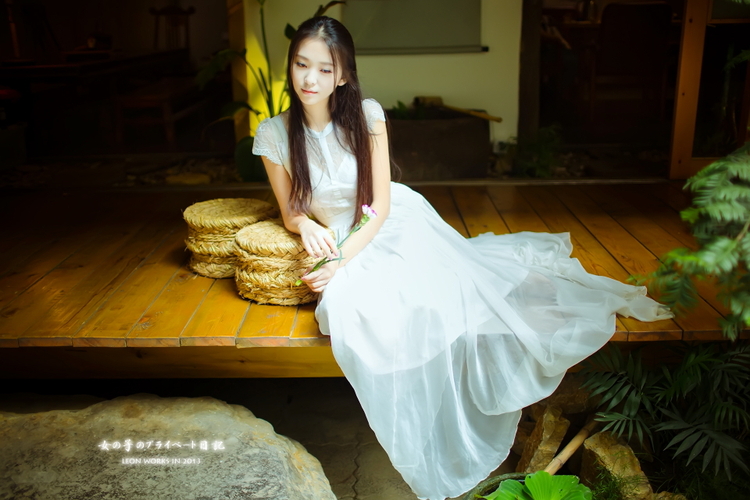 男员工喜欢女上司,喜欢上单位女领导怎么办