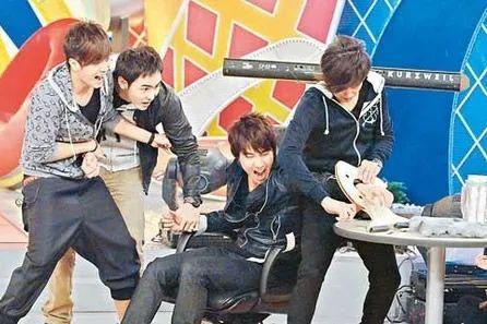 台湾偶像剧男明星罗志祥,台湾男歌手潘玮柏