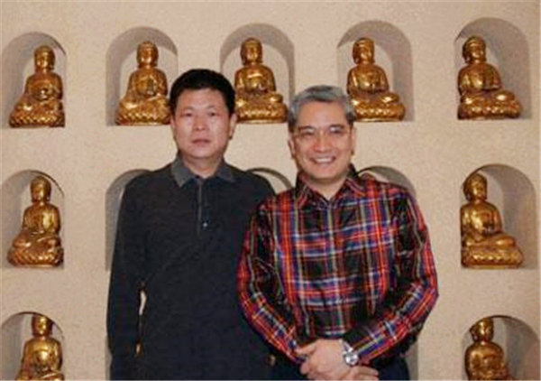 从“经济学家”沦为“*子骗**专家”，*咸平郎**人设崩塌，逐步跌落神坛