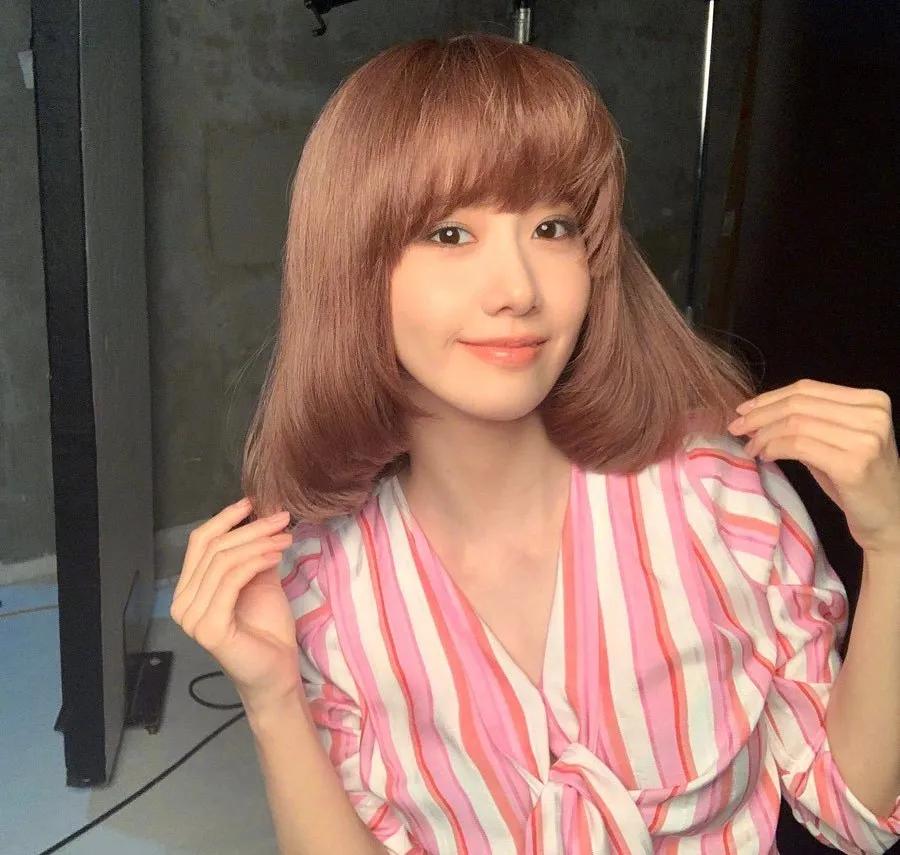 林允儿假发视频完整版,林允儿发型图片最新短发